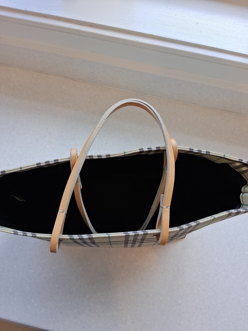 Burberry Cream Plaid Tote with Green Stripe and Tan Handles - Picture 7 of 10